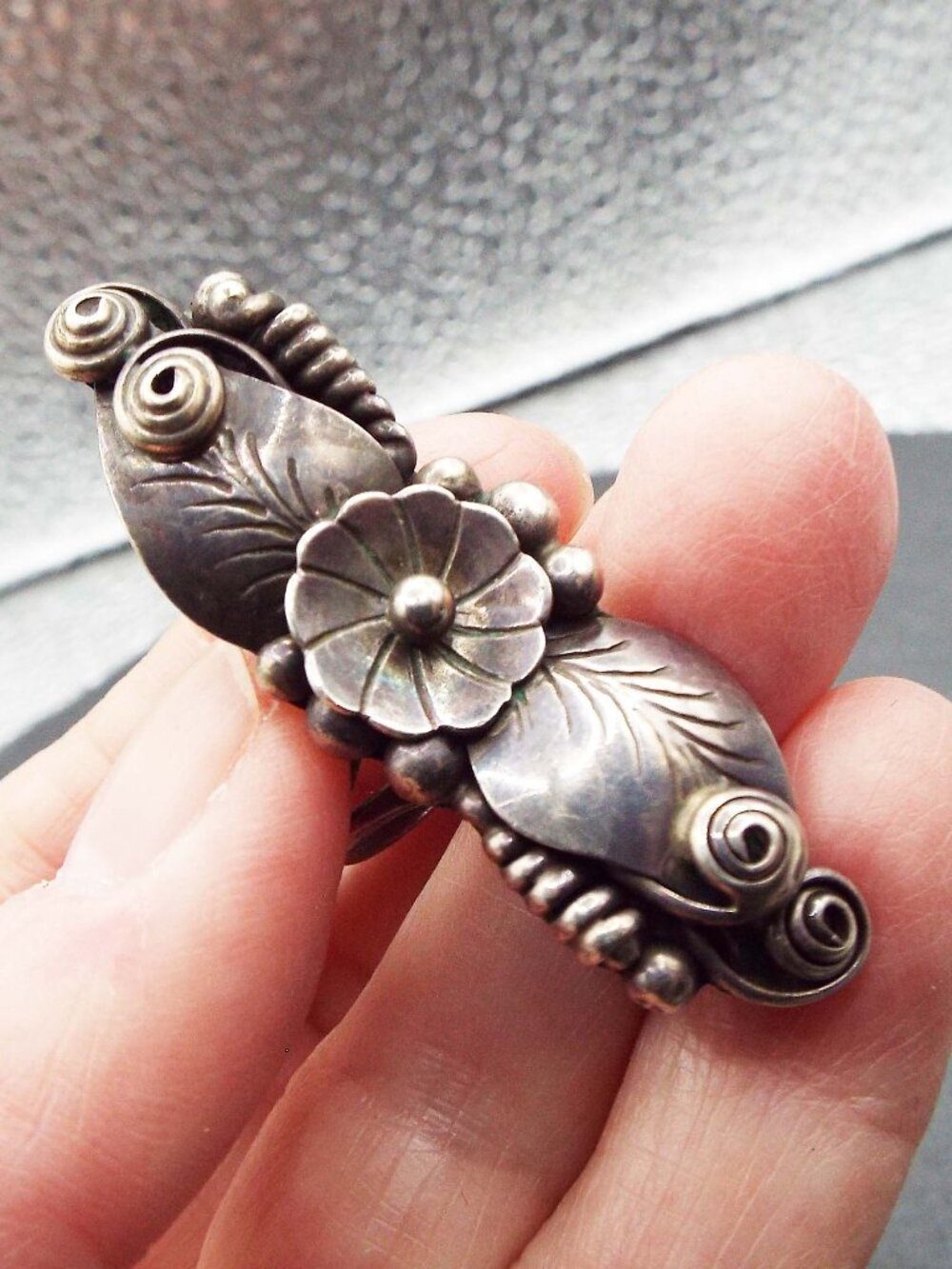 NAVAJO 50'S RAMONE PLATERO *PAWN* STERLING FLOWER LEAVES LONG SZ. 5 RING 15C